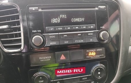 Mitsubishi Outlander III рестайлинг 3, 2013 год, 1 179 000 рублей, 13 фотография