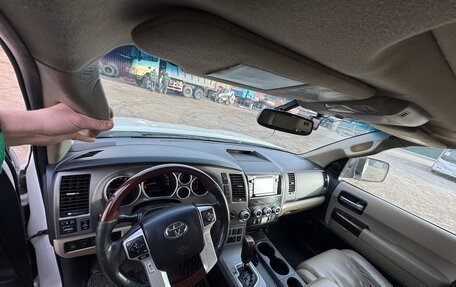 Toyota Sequoia II рестайлинг, 2014 год, 3 200 000 рублей, 8 фотография