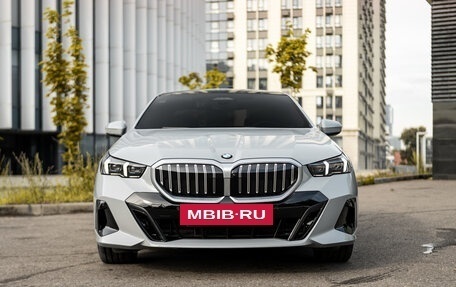 BMW 5 серия, 2025 год, 7 200 000 рублей, 6 фотография