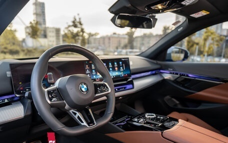 BMW 5 серия, 2025 год, 7 200 000 рублей, 15 фотография