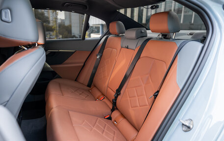 BMW 5 серия, 2025 год, 7 200 000 рублей, 27 фотография