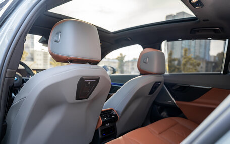 BMW 5 серия, 2025 год, 7 200 000 рублей, 28 фотография