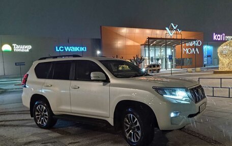 Toyota Land Cruiser Prado 150 рестайлинг 2, 2021 год, 7 100 000 рублей, 2 фотография