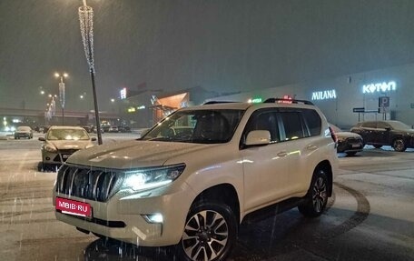 Toyota Land Cruiser Prado 150 рестайлинг 2, 2021 год, 7 100 000 рублей, 5 фотография