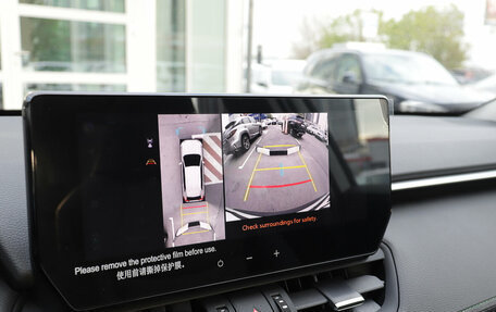 Toyota RAV4, 2025 год, 4 690 000 рублей, 22 фотография