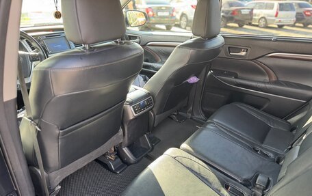 Toyota Highlander III, 2014 год, 2 920 000 рублей, 14 фотография