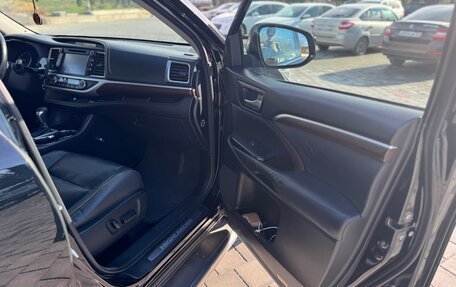 Toyota Highlander III, 2014 год, 2 920 000 рублей, 10 фотография