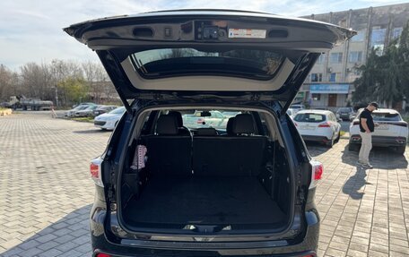 Toyota Highlander III, 2014 год, 2 920 000 рублей, 17 фотография