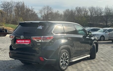 Toyota Highlander III, 2014 год, 2 920 000 рублей, 4 фотография