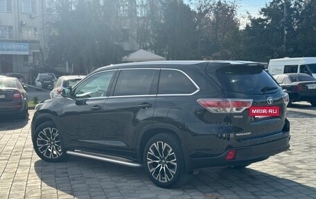 Toyota Highlander III, 2014 год, 2 920 000 рублей, 6 фотография