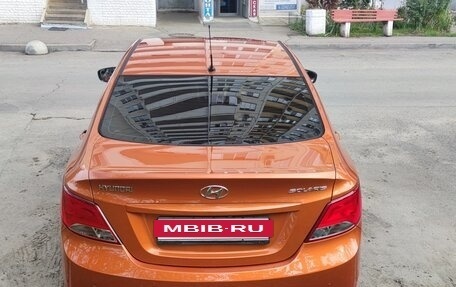 Hyundai Solaris II рестайлинг, 2015 год, 1 199 000 рублей, 2 фотография