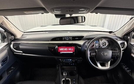 Toyota Hilux VIII, 2022 год, 3 893 000 рублей, 6 фотография