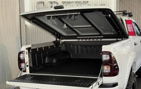 Toyota Hilux VIII, 2022 год, 3 893 000 рублей, 9 фотография