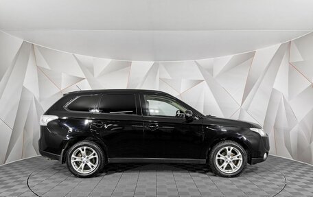 Mitsubishi Outlander III рестайлинг 3, 2014 год, 1 205 000 рублей, 6 фотография