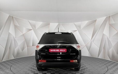 Mitsubishi Outlander III рестайлинг 3, 2014 год, 1 205 000 рублей, 8 фотография