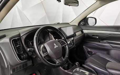 Mitsubishi Outlander III рестайлинг 3, 2014 год, 1 205 000 рублей, 19 фотография