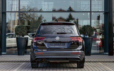 Volkswagen Tiguan II, 2020 год, 2 345 000 рублей, 5 фотография