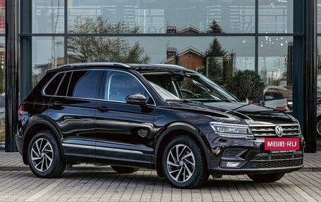 Volkswagen Tiguan II, 2020 год, 2 345 000 рублей, 3 фотография