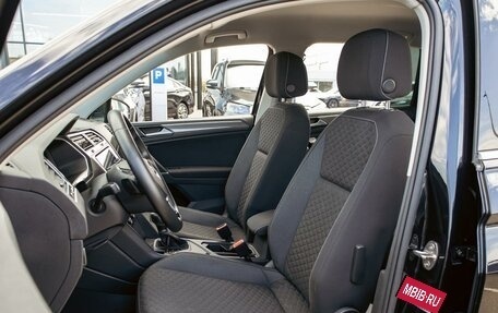 Volkswagen Tiguan II, 2020 год, 2 345 000 рублей, 11 фотография