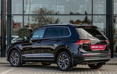 Volkswagen Tiguan II, 2020 год, 2 345 000 рублей, 4 фотография