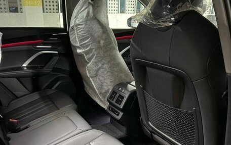 Audi Q5, 2025 год, 24 фотография