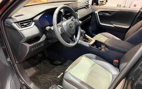 Toyota RAV4, 2025 год, 4 950 000 рублей, 10 фотография