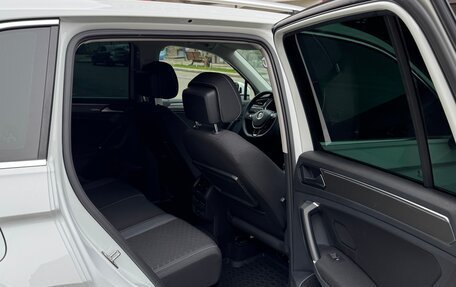 Volkswagen Tiguan II, 2018 год, 2 650 000 рублей, 17 фотография