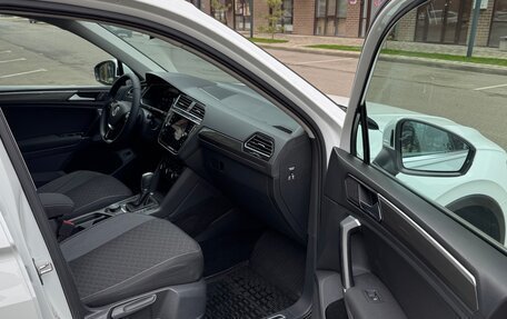 Volkswagen Tiguan II, 2018 год, 2 650 000 рублей, 15 фотография