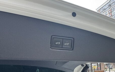 Volkswagen Tiguan II, 2018 год, 2 650 000 рублей, 19 фотография