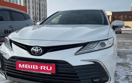 Toyota Camry, 2022 год, 3 785 000 рублей, 1 фотография