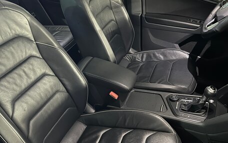 Volkswagen Tiguan II, 2019 год, 3 990 000 рублей, 7 фотография