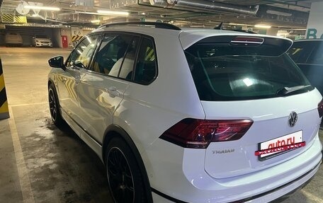 Volkswagen Tiguan II, 2019 год, 3 990 000 рублей, 3 фотография