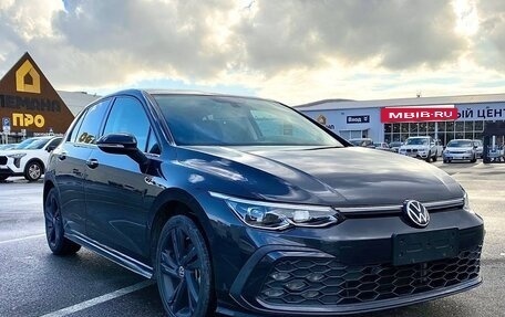 Volkswagen Golf VIII, 2021 год, 2 380 000 рублей, 2 фотография