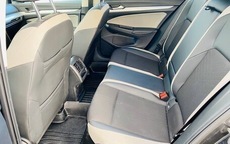 Volkswagen Golf VIII, 2021 год, 2 380 000 рублей, 18 фотография