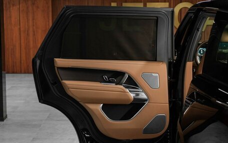 Land Rover Range Rover IV рестайлинг, 2025 год, 27 340 000 рублей, 27 фотография