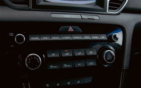 KIA Sportage IV рестайлинг, 2018 год, 1 995 000 рублей, 15 фотография