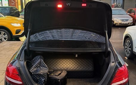 Mercedes-Benz E-Класс, 2017 год, 3 100 000 рублей, 3 фотография