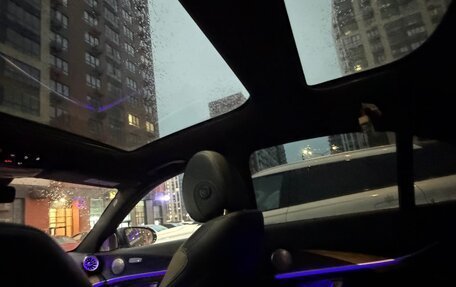 Mercedes-Benz E-Класс, 2017 год, 3 100 000 рублей, 5 фотография