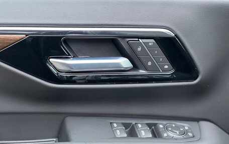 Chevrolet Suburban, 2025 год, 18 000 000 рублей, 19 фотография