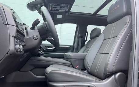 Chevrolet Suburban, 2025 год, 18 000 000 рублей, 22 фотография