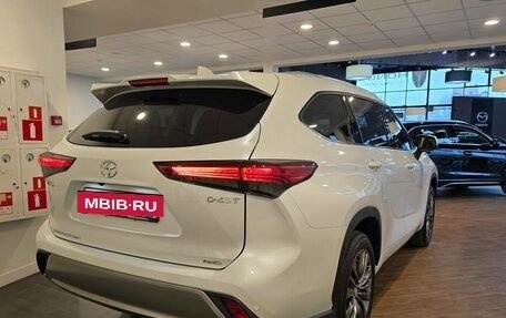 Toyota Highlander, 2025 год, 5 949 000 рублей, 4 фотография