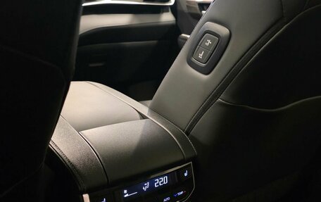 Toyota Highlander, 2025 год, 5 949 000 рублей, 26 фотография