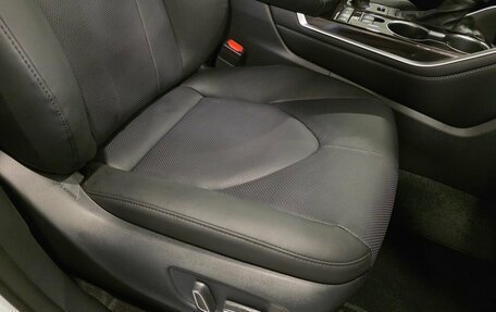 Toyota Highlander, 2025 год, 5 949 000 рублей, 32 фотография