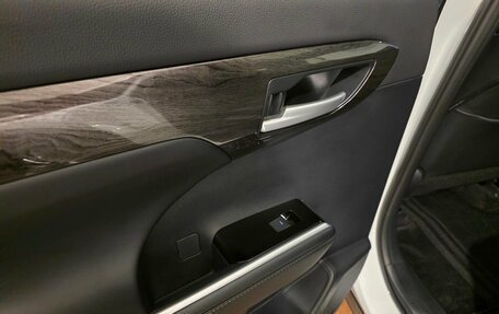 Toyota Highlander, 2025 год, 5 949 000 рублей, 25 фотография