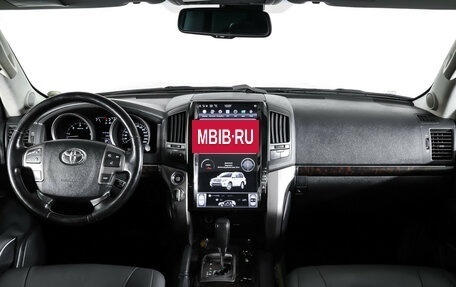 Toyota Land Cruiser 200, 2008 год, 2 599 000 рублей, 13 фотография