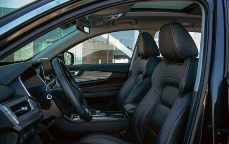 Chery Tiggo 8 Pro, 2022 год, 1 995 000 рублей, 11 фотография