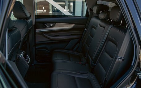 Chery Tiggo 8 Pro, 2022 год, 1 995 000 рублей, 18 фотография