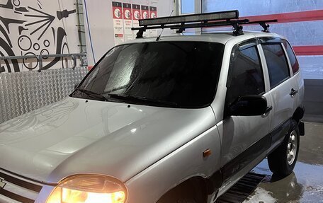 Chevrolet Niva I рестайлинг, 2004 год, 275 000 рублей, 3 фотография