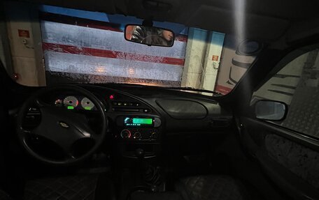 Chevrolet Niva I рестайлинг, 2004 год, 275 000 рублей, 8 фотография