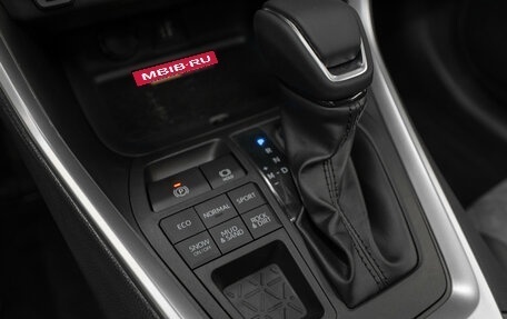 Toyota RAV4, 2025 год, 4 200 000 рублей, 17 фотография